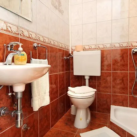 9300a Apartment
