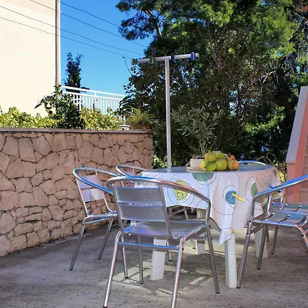 Apartment 9300a Lumbarda