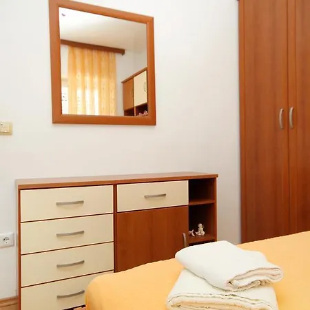 9300a Apartment