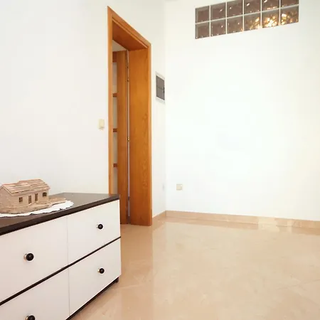 9300a Lumbarda